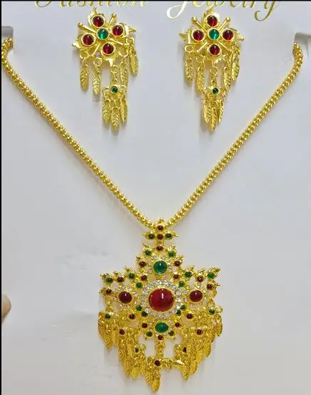 Pacific Jewelry & Watches Los Angeles - Thailändische Accessoires, Ohrringe, Halsketten, Accessoires im